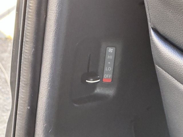 TOYOTA HIACE WAGON 4WD 2010 Image 31