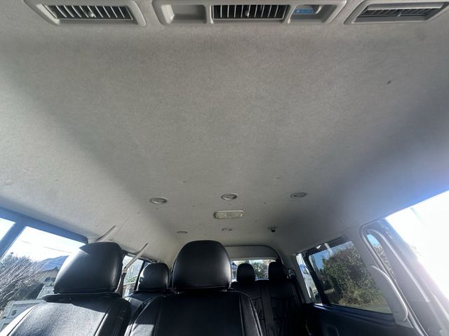 TOYOTA HIACE WAGON 4WD 2010 Image 31