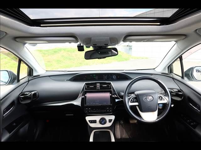 TOYOTA PRIUS 2016 Image 31