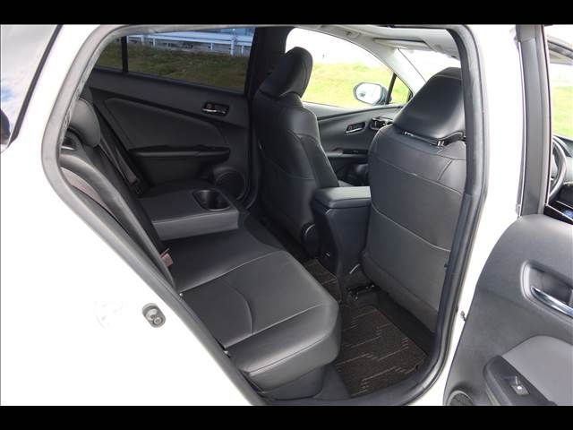 TOYOTA PRIUS 2016 Image 31