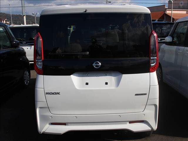 NISSAN ROOX 2022 Image 31
