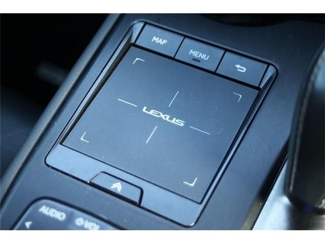 TOYOTA LEXUS UX300E 2022 Image 31