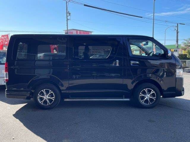 TOYOTA HIACE VAN 2WD 2018 Image 31