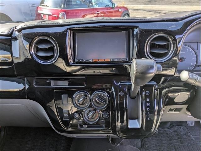 NISSAN NV350 CARAVAN 1.2T 2014 Image 31