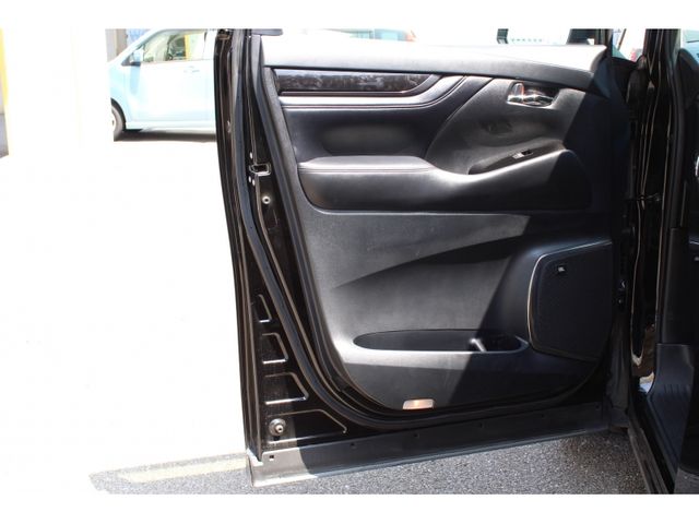 TOYOTA ALPHARD 2020 Image 31