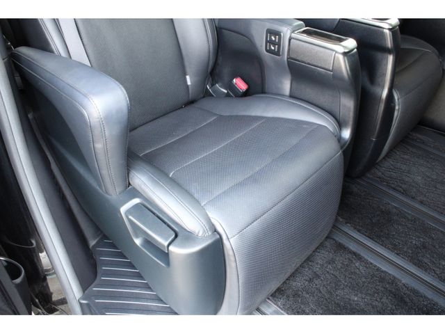 TOYOTA ALPHARD 2020 Image 31