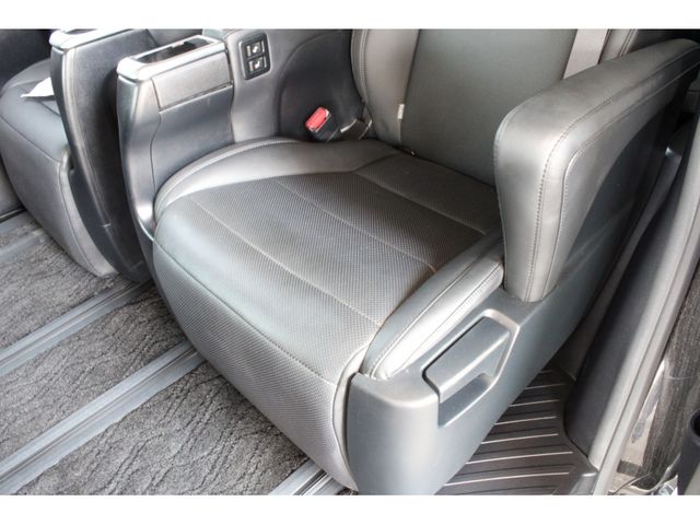 TOYOTA ALPHARD 2020 Image 31