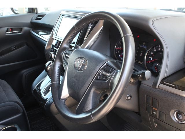 TOYOTA ALPHARD 2015 Image 31