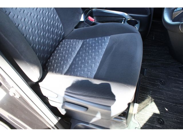 TOYOTA ALPHARD 2015 Image 31