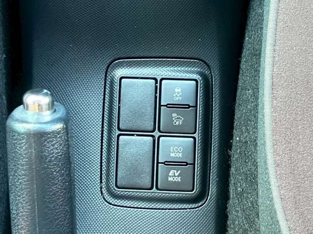 TOYOTA AQUA 2016 Image 31