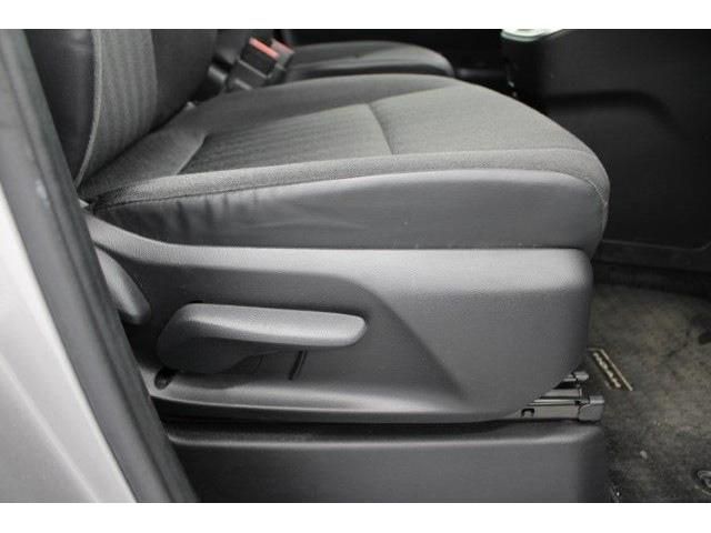 TOYOTA NOAH 2022 Image 31