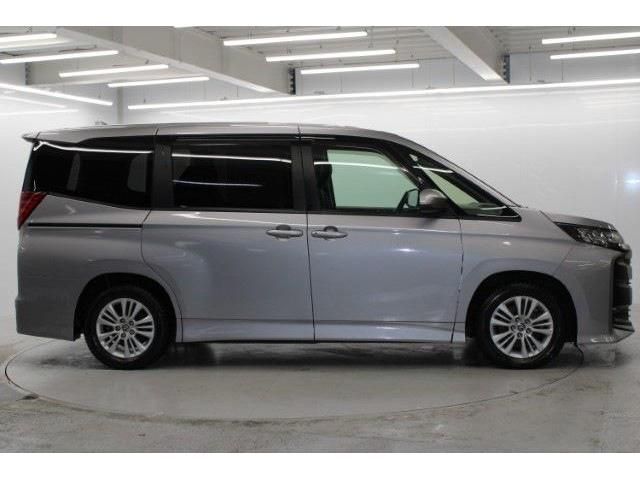 TOYOTA NOAH 2022 Image 31