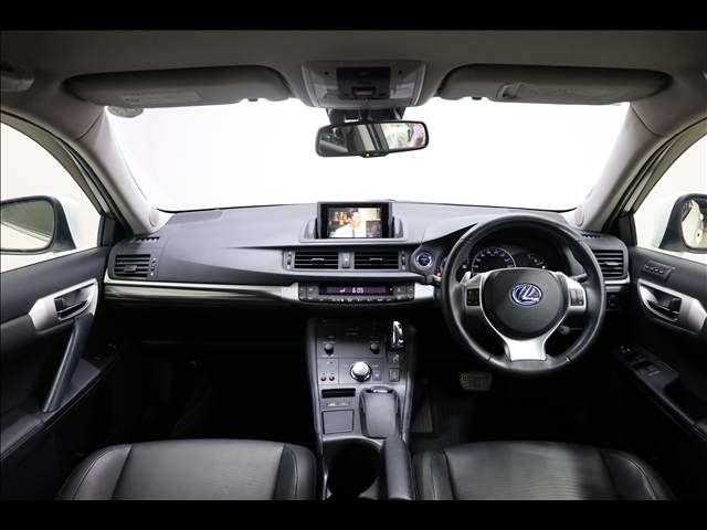 TOYOTA LEXUS CT200H 2013 Image 31