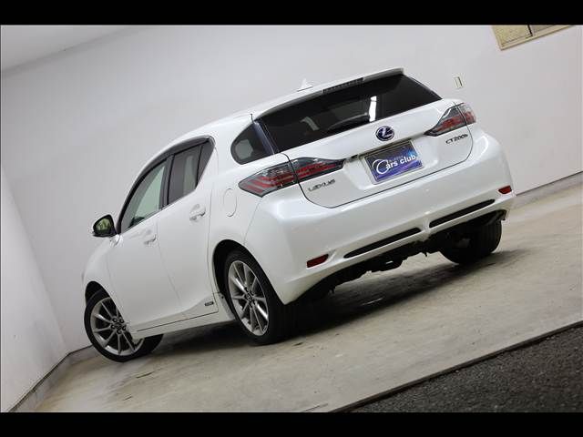 TOYOTA LEXUS CT200H 2013 Image 31