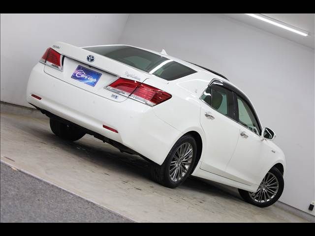 TOYOTA CROWN SEDAN HYBRID 2014 Image 31