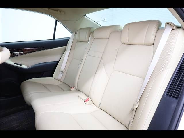 TOYOTA CROWN SEDAN HYBRID 2014 Image 31