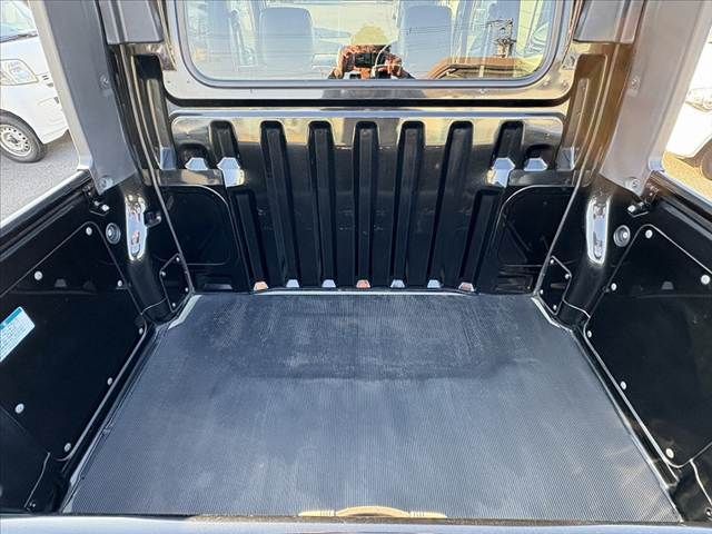 DAIHATSU HIJET CARGO 4WD 2014 Image 31