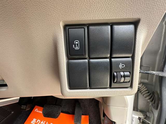 NISSAN ROOX 2010 Image 31