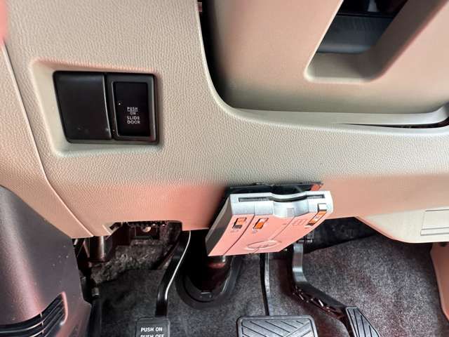 NISSAN ROOX 2010 Image 31