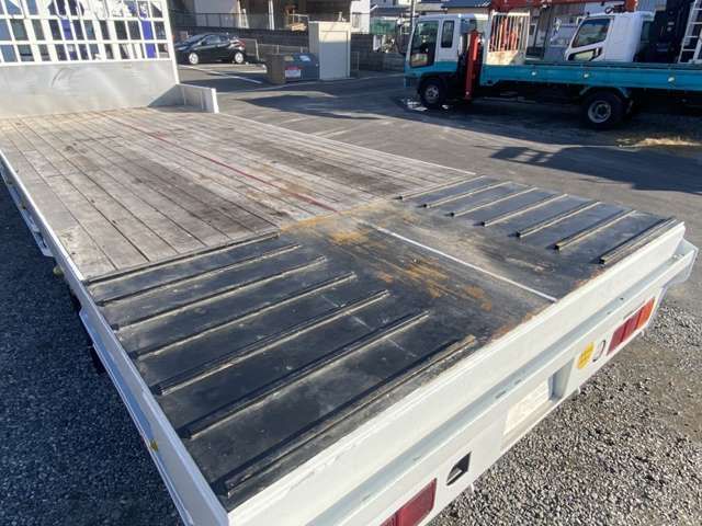 MITSUBISHI FUSOU FIGHTER 2006 Image 31