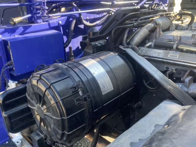 MITSUBISHI FUSOU FIGHTER 2006 Image 31