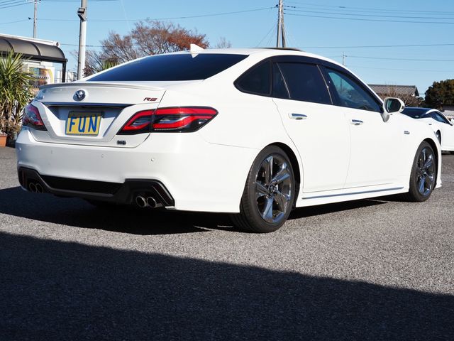 TOYOTA CROWN SEDAN HYBRID 2018 Image 31