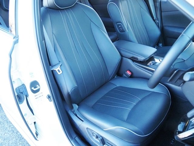 TOYOTA CROWN SEDAN HYBRID 2018 Image 31