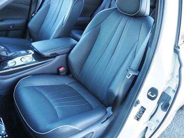 TOYOTA CROWN SEDAN HYBRID 2018 Image 31