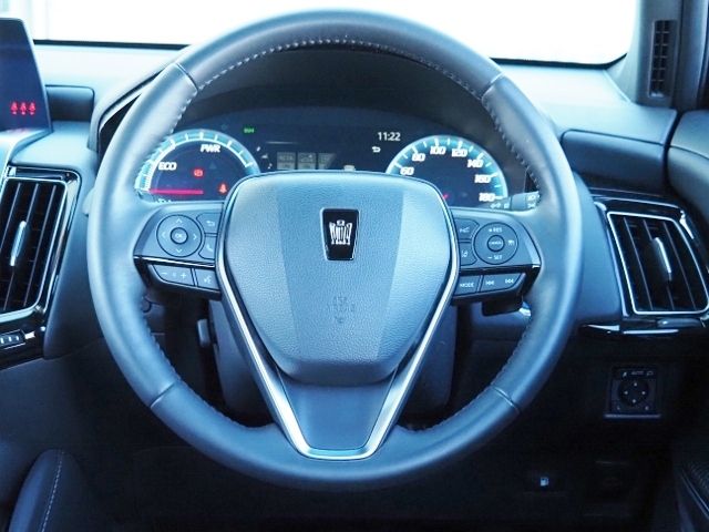 TOYOTA CROWN SEDAN HYBRID 2018 Image 31