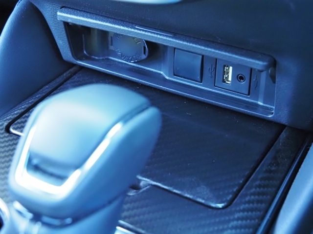 TOYOTA CROWN SEDAN HYBRID 2018 Image 31