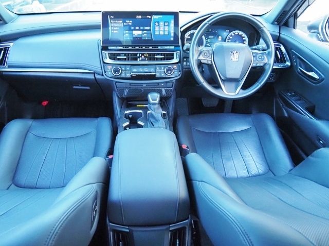 TOYOTA CROWN SEDAN HYBRID 4 2021 Image 31