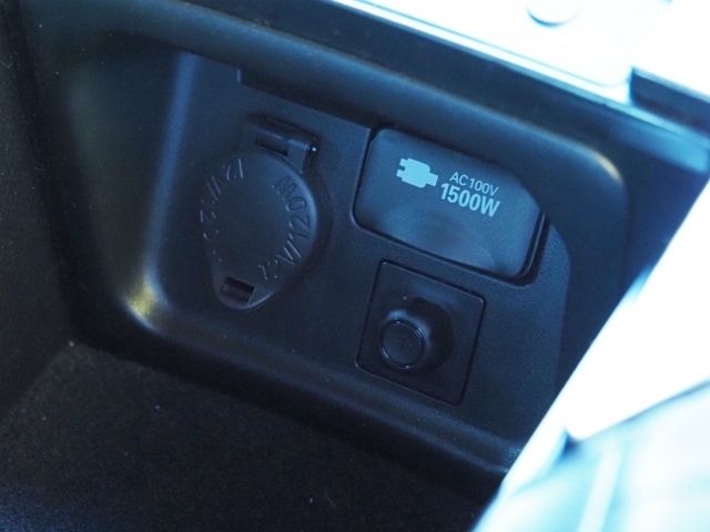 TOYOTA CROWN SEDAN HYBRID 4 2021 Image 31