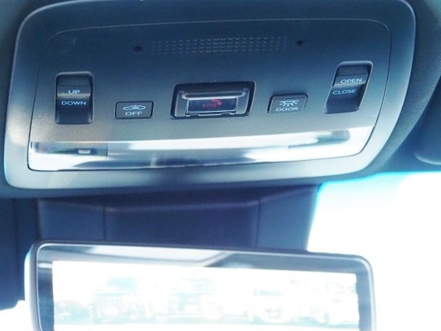 TOYOTA CROWN SEDAN HYBRID 4 2021 Image 31