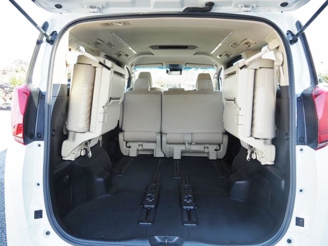 TOYOTA ALPHARD HYBRID 4WD 2023 Image 31