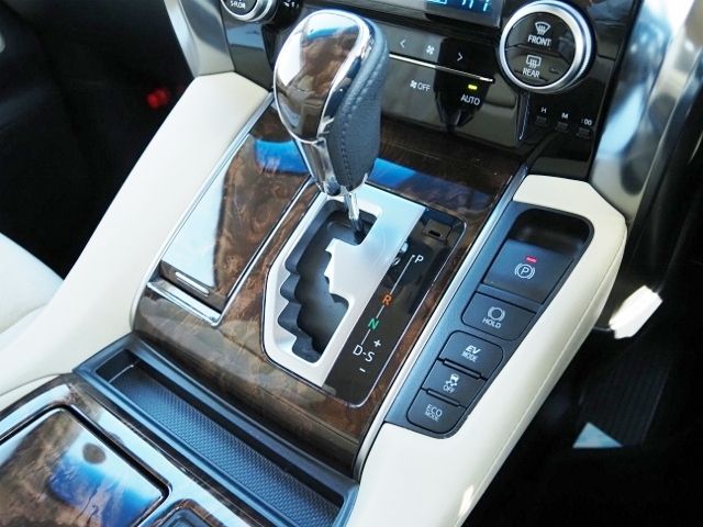 TOYOTA ALPHARD HYBRID 4WD 2023 Image 31