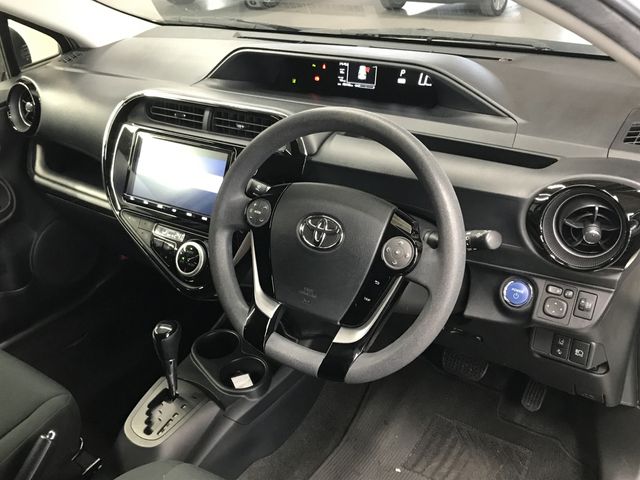 TOYOTA AQUA 2019 Image 31