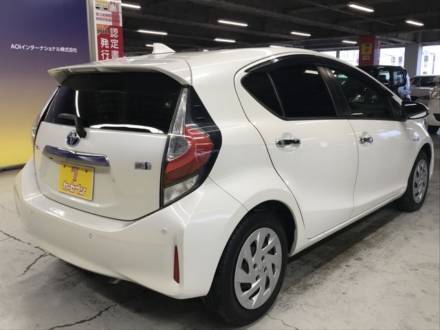 TOYOTA AQUA 2019 Image 31
