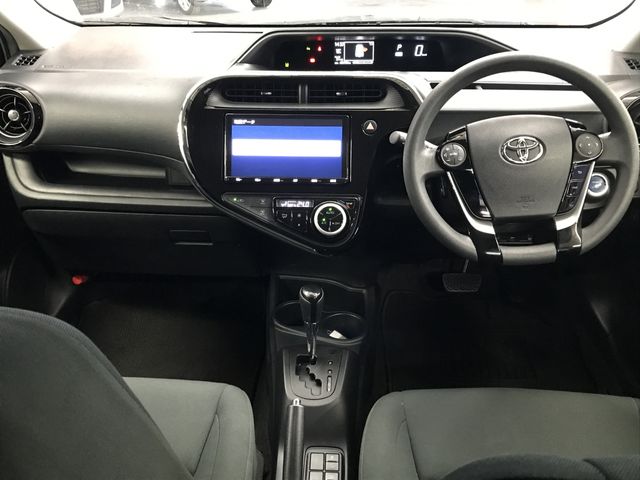 TOYOTA AQUA 2019 Image 31