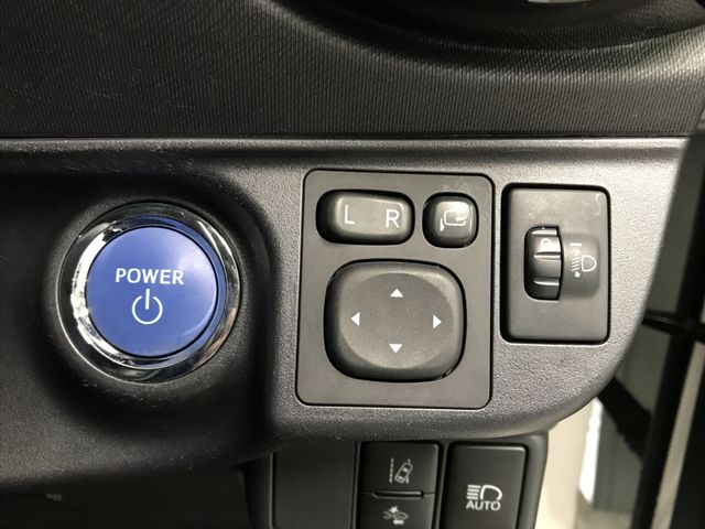 TOYOTA AQUA 2019 Image 31