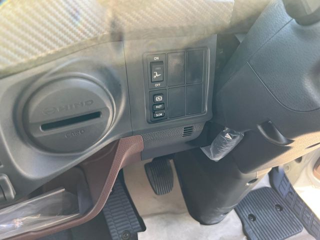 HINO DUTRO 2025 Image 31