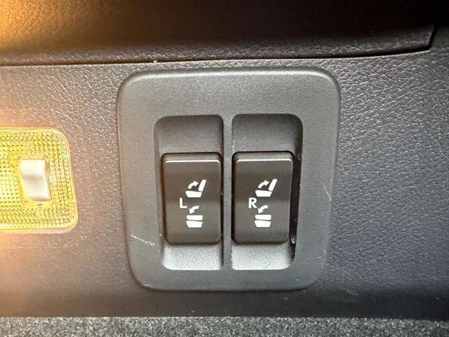 TOYOTA LEXUS NX300H 2015 Image 31