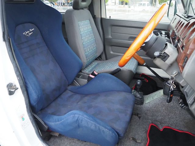 SUZUKI JIMNY 4WD 1997 Image 31