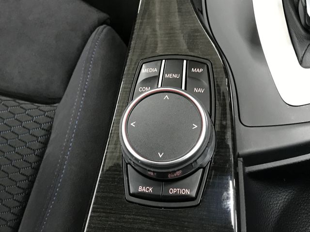 BMW 3SERIES SEDAN 2018 Image 31