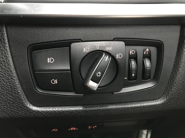 BMW 3SERIES SEDAN 2018 Image 31