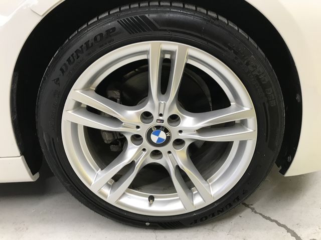 BMW 3SERIES SEDAN 2018 Image 31