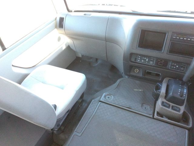 MITSUBISHI ROSA 2004 Image 31