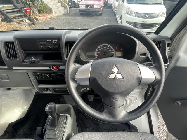 MITSUBISHI MINICAB TRUCK 4WD 2012 Image 31