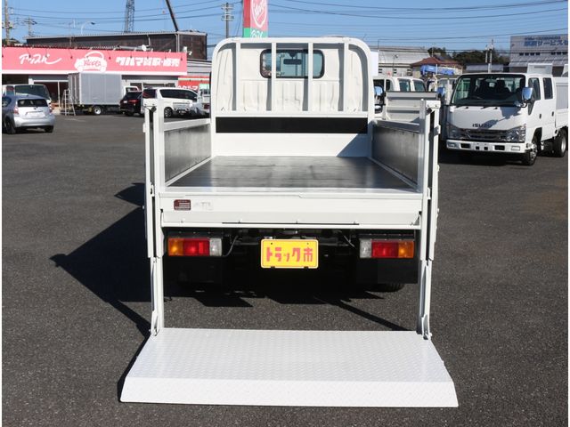 HINO DUTRO 2018 Image 31