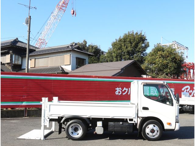 HINO DUTRO 2018 Image 31