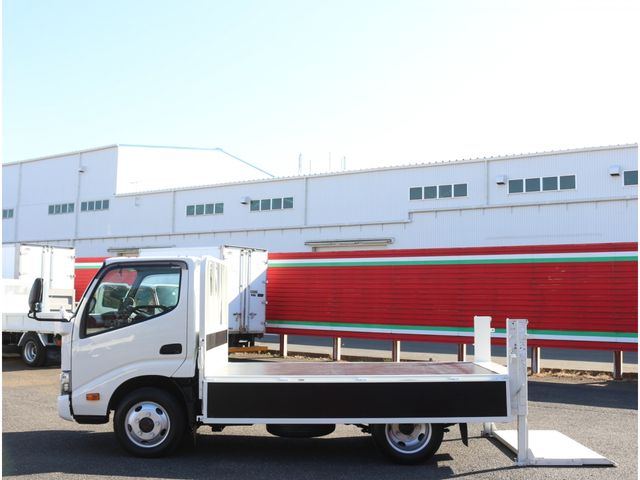 HINO DUTRO 2018 Image 31